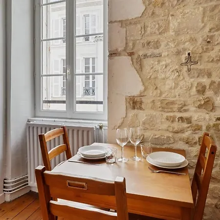 Apartment Large And Charming Studio In The Heart Of La Rochelle - Welkeys La Rochelle (Charente-Maritime)
